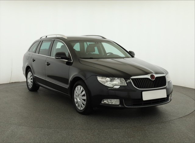 Škoda Superb 2011