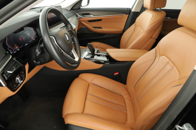 BMW 5 - 2023