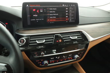 BMW 5 - 2023