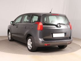 Peugeot 5008 - 2011