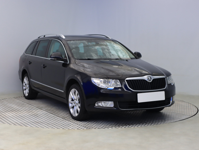 Škoda Superb 2012