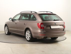 Skoda Superb - 2012