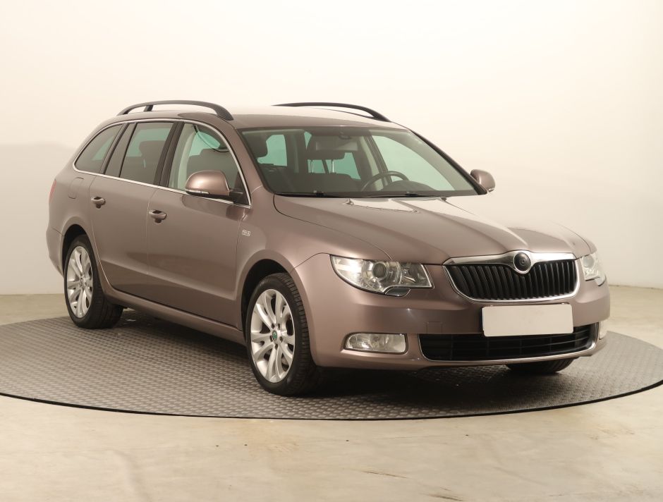 Skoda Superb - 2012