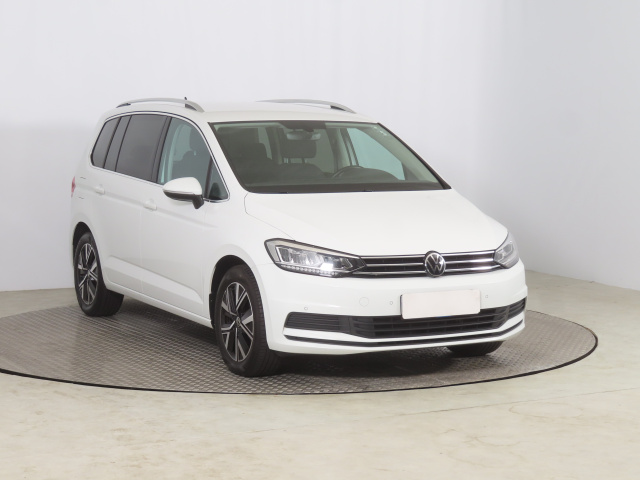 Volkswagen Touran 2021