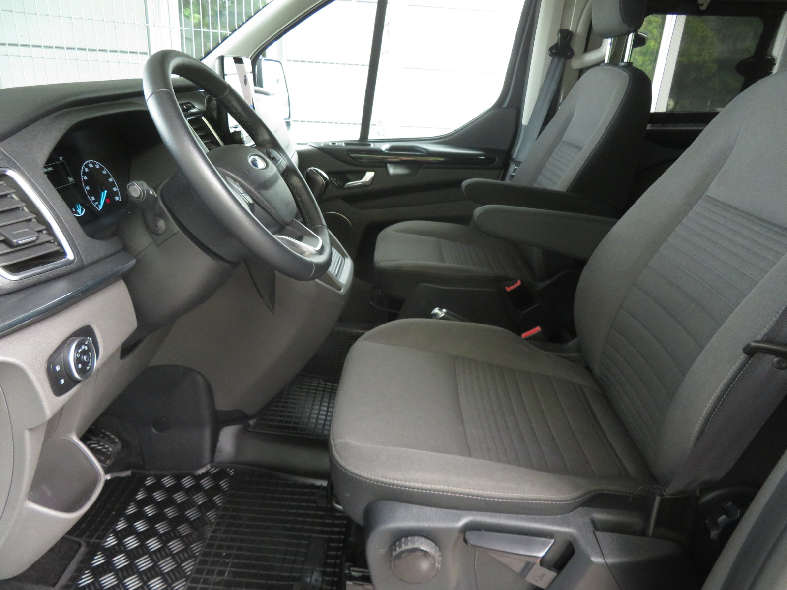 Ford Tourneo Custom - 2021