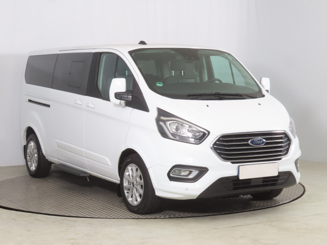 Ford Tourneo Custom 2021