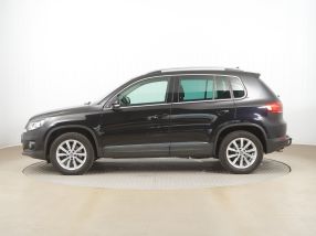 Volkswagen Tiguan - 2015