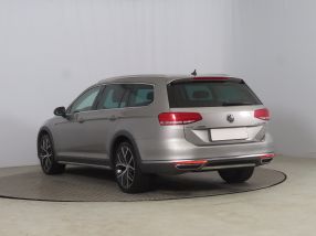 Volkswagen Passat - 2016