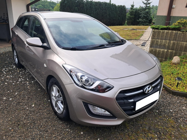 Hyundai i30 2016