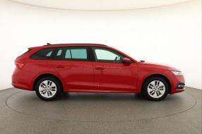 Škoda Octavia - 2023