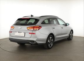 Hyundai i30 - 2025