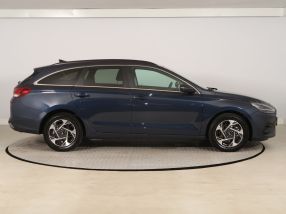 Hyundai i30 - 2025