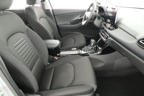 Hyundai i30 - 2025