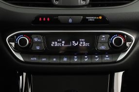Hyundai i30 - 2025