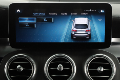 Mercedes-Benz GLC - 2020
