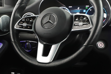 Mercedes-Benz GLC - 2020