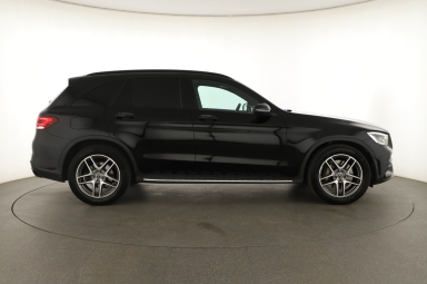 Mercedes-Benz GLC - 2020