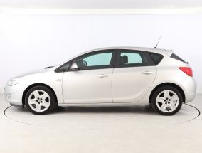 Opel Astra - 2010