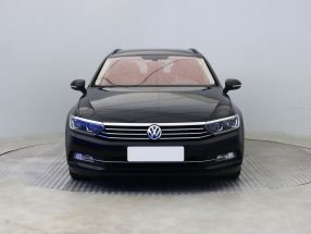 Volkswagen Passat - 2015