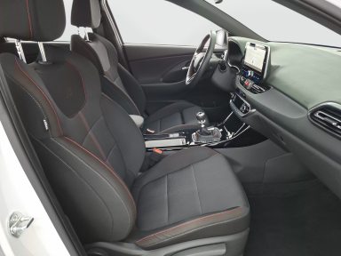 Hyundai i30 - 2025