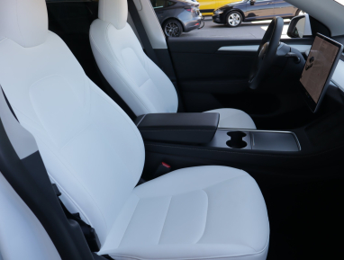 Tesla Model Y - 2021