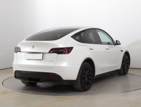 Tesla Model Y - 2021
