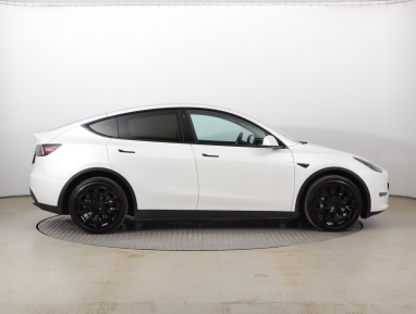 Tesla Model Y - 2021
