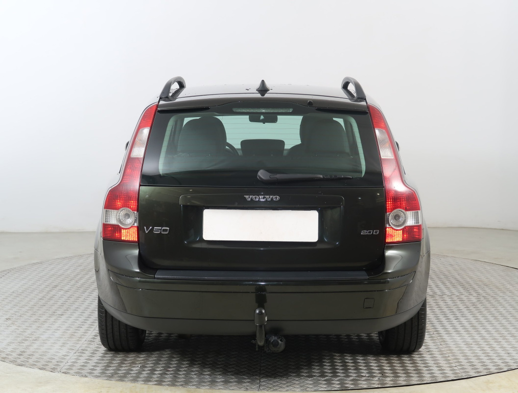 Volvo V50