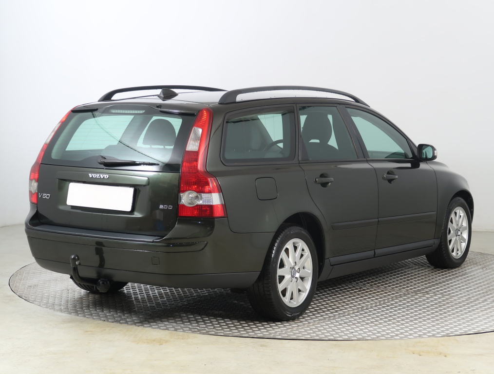 Volvo V50