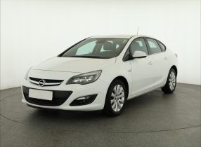 Opel Astra - 2014