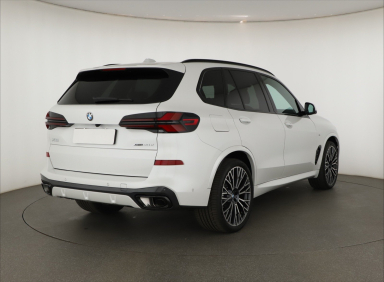 BMW X5 - 2025