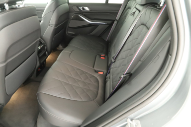 BMW X5 - 2025