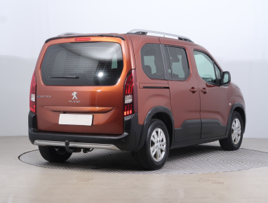 Peugeot e-Rifter - 2022