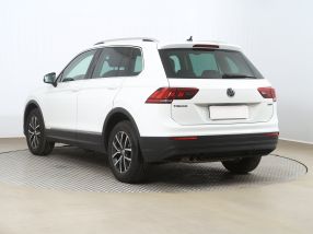 Volkswagen Tiguan - 2019