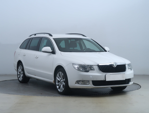 Škoda Superb 2012