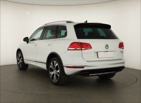 Volkswagen Touareg - 2016