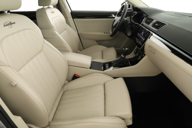 Škoda Superb - 2022