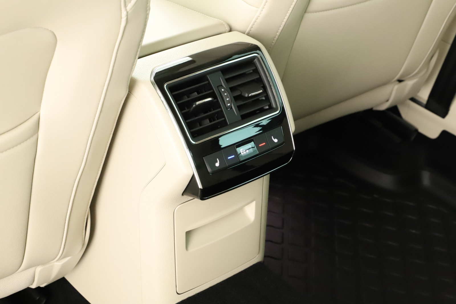 Škoda Superb - 2022
