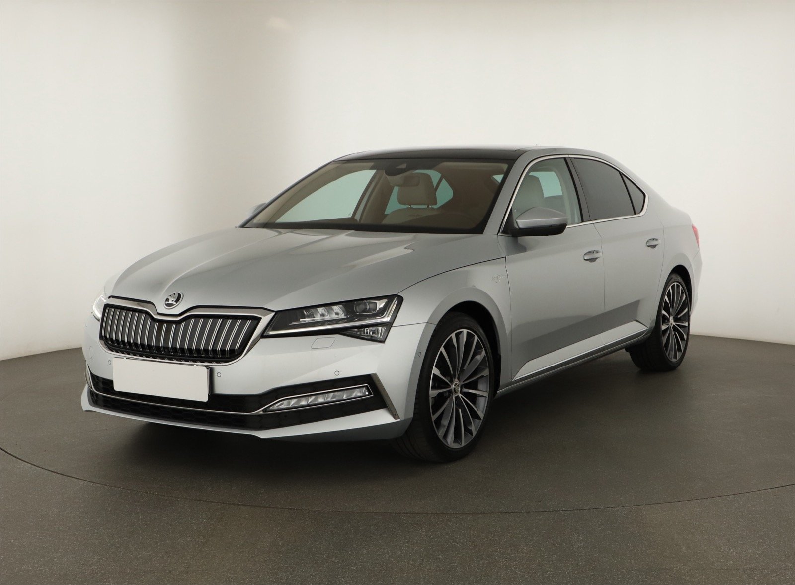 Škoda Superb - 2022