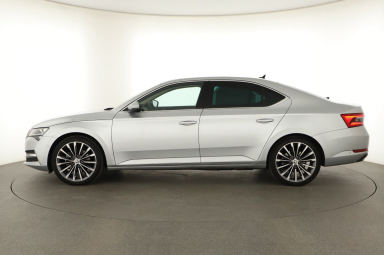 Škoda Superb - 2022