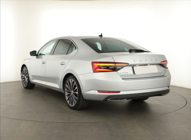 Škoda Superb - 2022