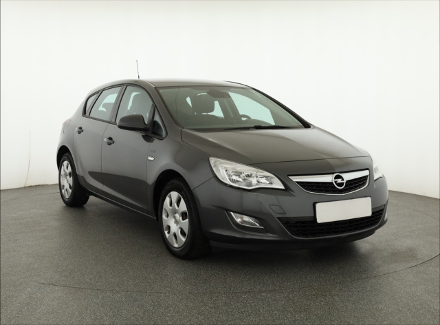 Opel Astra 2010