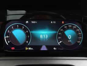 Volkswagen Golf - 2021