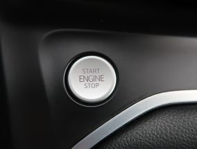 Volkswagen Golf - 2021