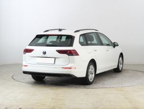 Volkswagen Golf - 2021