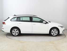 Volkswagen Golf - 2021