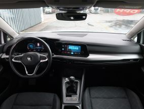 Volkswagen Golf - 2021