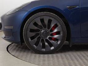 Tesla Model 3 - 2022