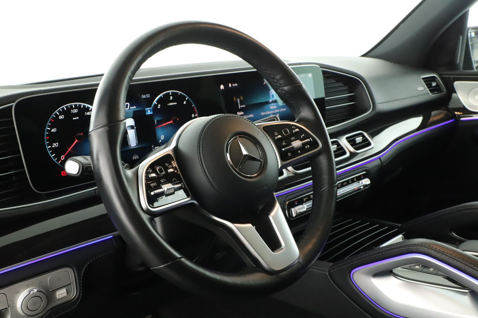 Mercedes-Benz GLS - 2023