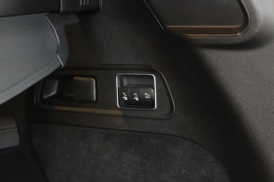 Mercedes-Benz GLS - 2023